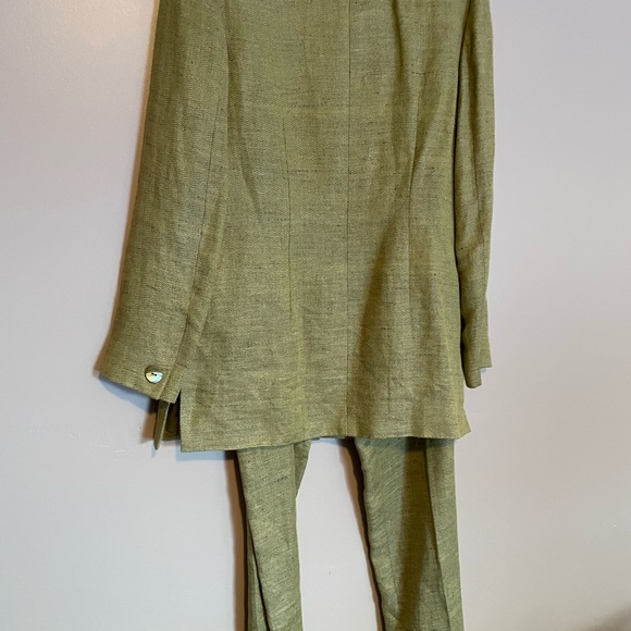 Dana Buchman Linen Olive Green Blazer and Pants Set - Picture 5 of 5
